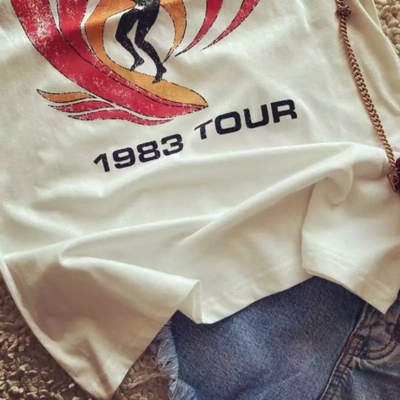 SOLD OUT The Beach Boys 1983 Tour Graphic Band Music Tee - Picture 3 of 6